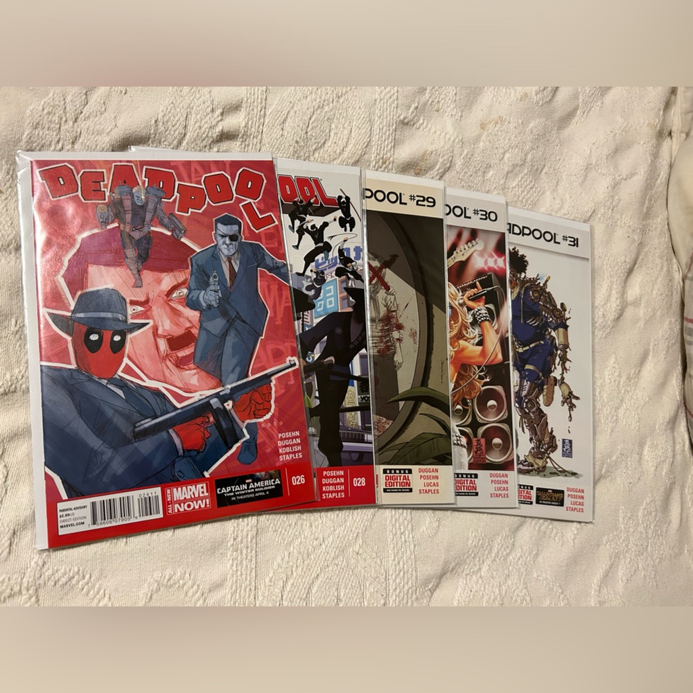 DEADPOOL COMIC BOOKS!